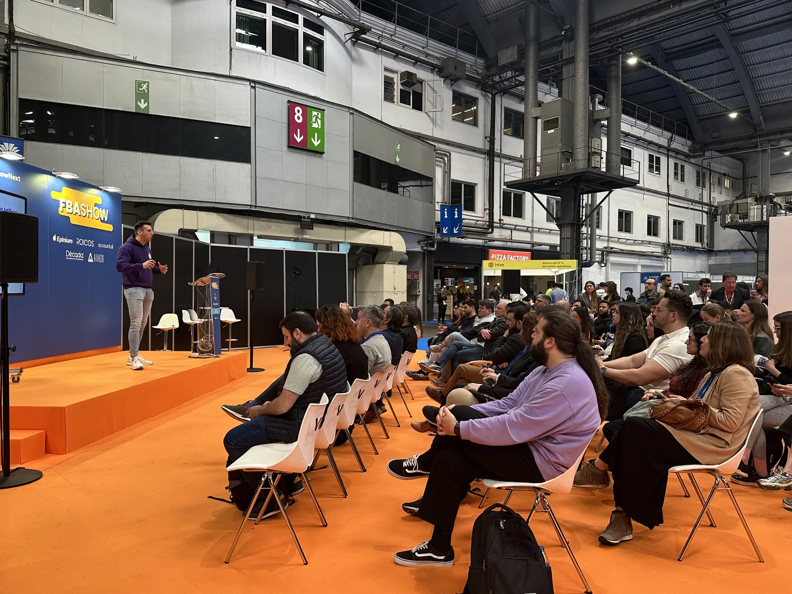Vista general del escenario de FBAshow Barcelona 2025